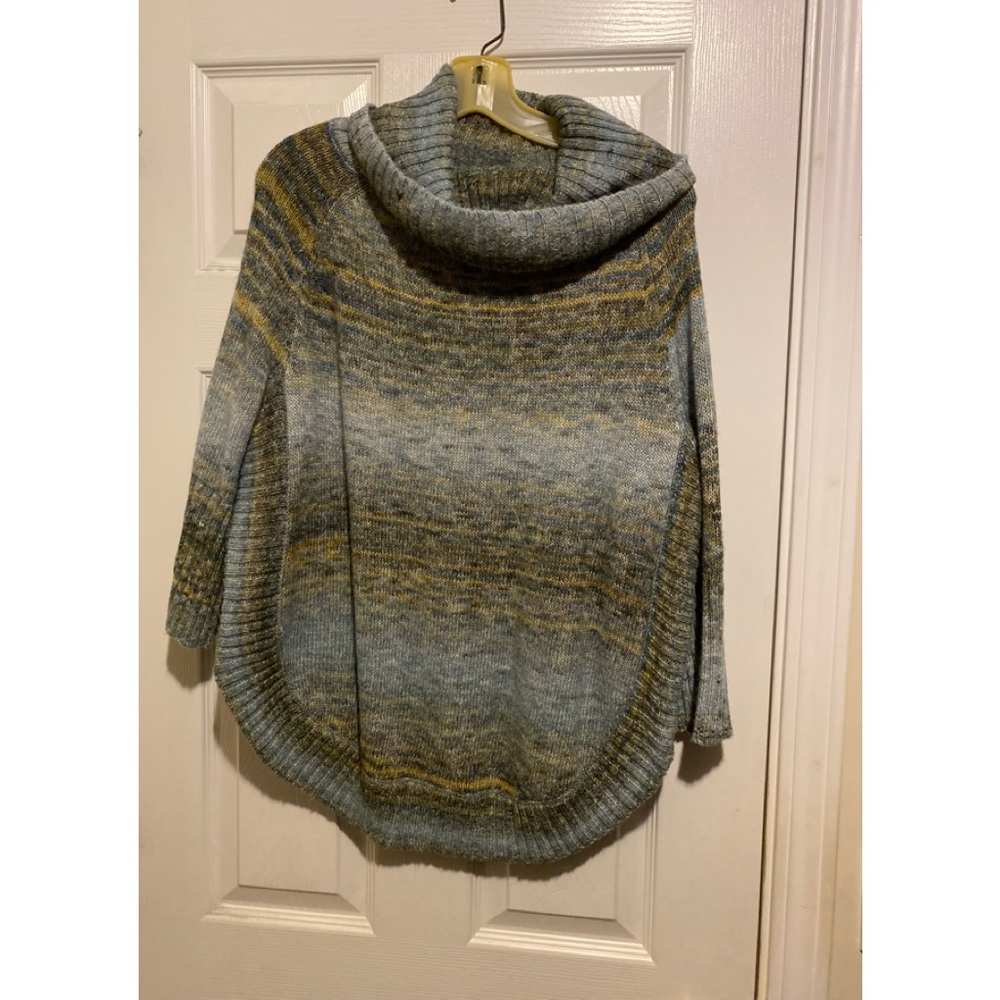 Ladies Ponesa sweater- Large